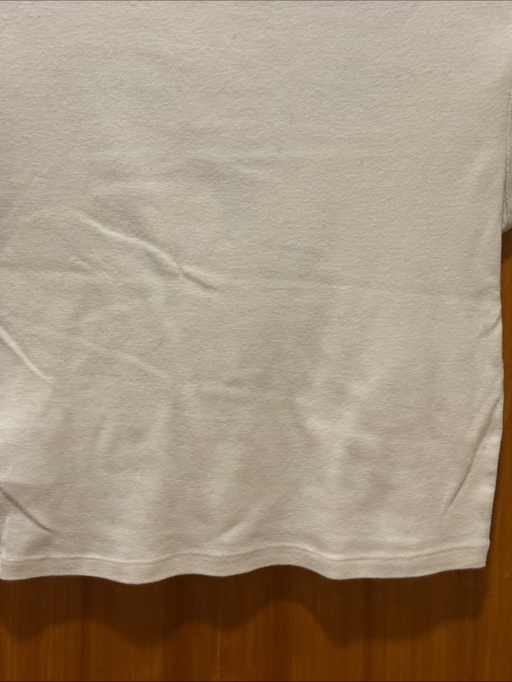 ⭐ 3 for $15 American Eagle Outfitters White Short Sleeve Tee with Orange Butterf - Picture 10 of 12